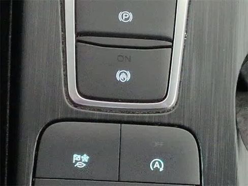 Used 2024 Ford Escape ST-Line image 36