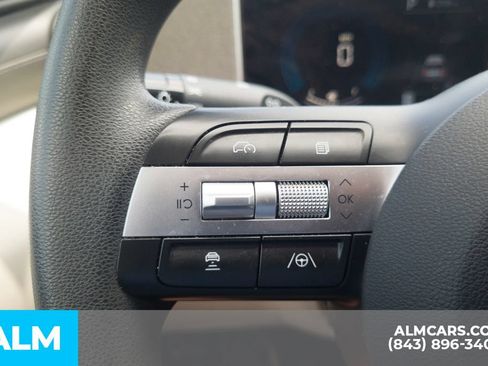 Used 2025 Hyundai Tucson SEL FWD image 12