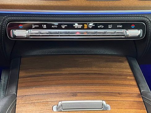 Used 2023 Mercedes-Benz GLE 450 4MATIC image 46