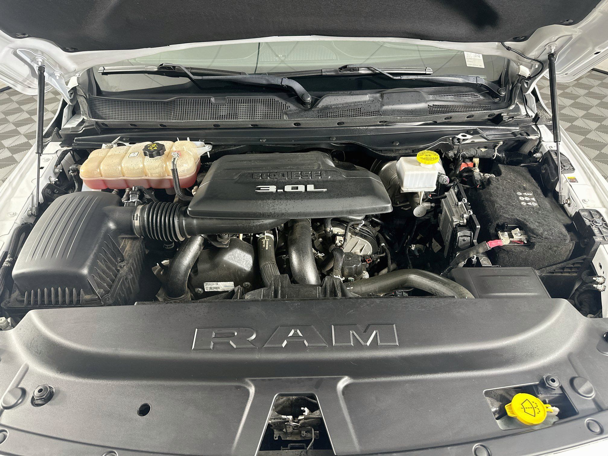 Used 2023 RAM 1500 Limited AWD/4WD image 34