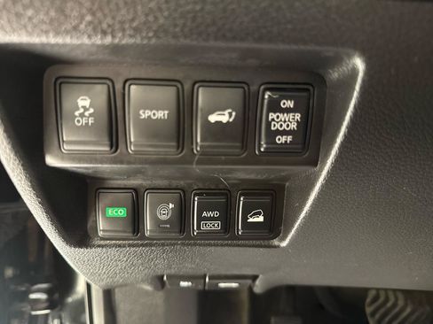 Used 2015 Nissan Rogue SL w/ SL Premium Package AWD/4WD image 10