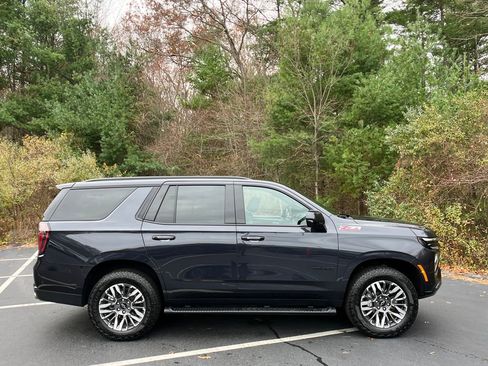 Used 2025 Chevrolet Tahoe Z71 image 6