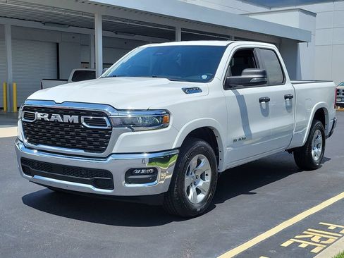 Used 2025 RAM 1500 Big Horn RWD image 3