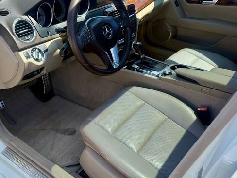 Used 2012 Mercedes-Benz C 250 Sedan image 12