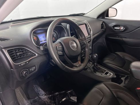 Used 2022 Jeep Cherokee Trailhawk w/ Trailer Tow Group AWD/4WD image 9