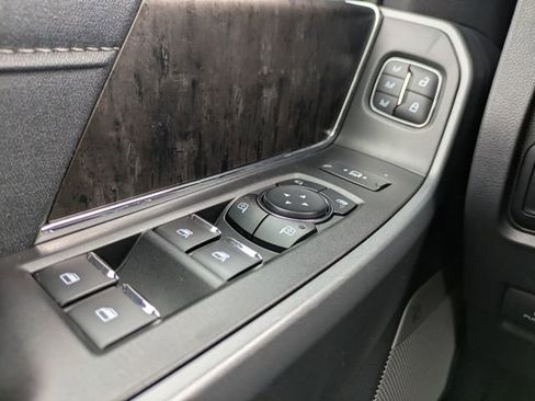 Used 2024 Ford F250 Lariat w/ Lariat Ultimate Package image 28