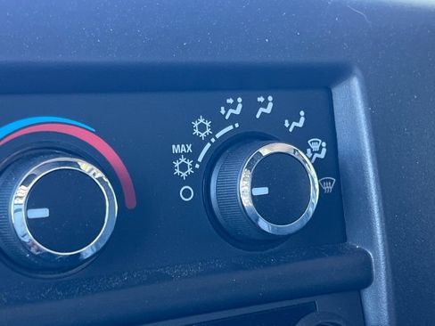 Used 2025 Chevrolet Express 2500 w/ Driver Convenience Package RWD image 27