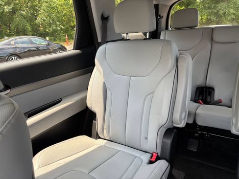 Used 2025 Hyundai Palisade SEL FWD image 43