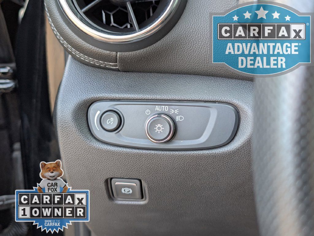 Used 2025 Chevrolet Blazer LT FWD image 11