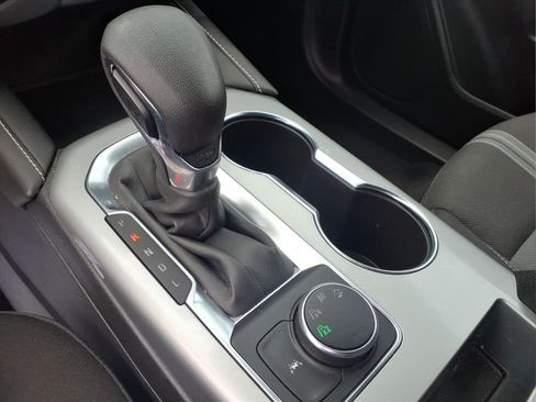 Used 2025 Chevrolet Blazer LT AWD/4WD image 9