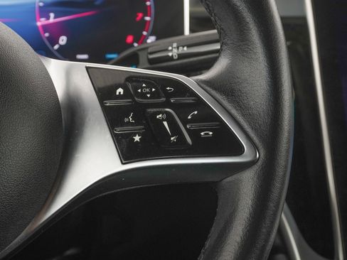 Used 2025 Mercedes-Benz GLC 300 GLC 300 image 22