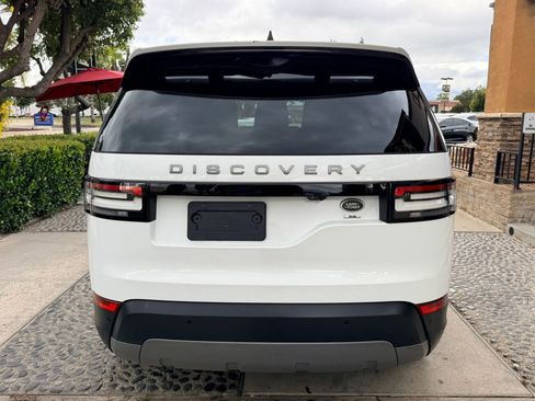 Used 2018 Land Rover Discovery SE image 6