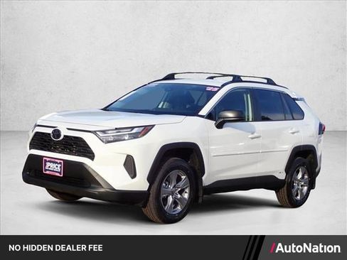 Used 2025 Toyota RAV4 LE AWD/4WD image 1