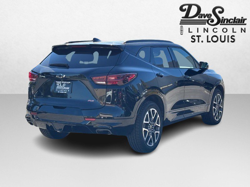 Used 2025 Chevrolet Blazer RS AWD/4WD image 3