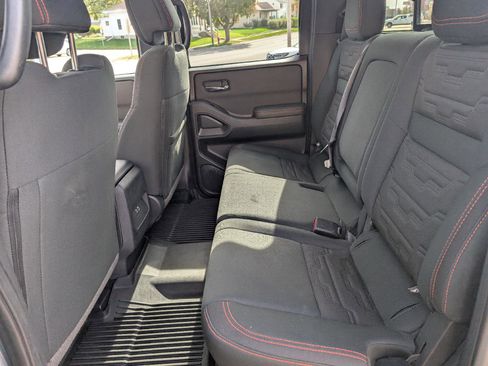 Used 2024 Nissan Frontier PRO-4X w/ Technology Package image 11