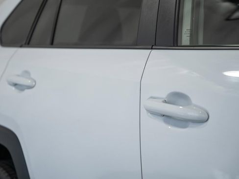 Used 2025 Toyota RAV4 XLE AWD/4WD image 13