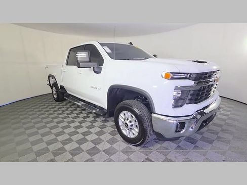 Used 2025 Chevrolet Silverado 2500 LT w/ Convenience Package AWD/4WD image 53