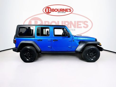 Used 2023 Jeep Wrangler Unlimited w/ Cold Weather Group AWD/4WD image 11