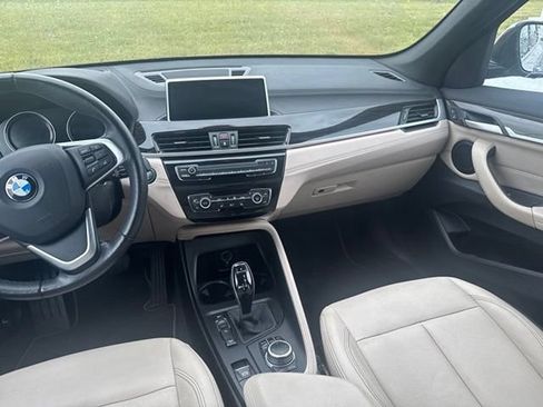Used 2021 BMW X1 xDrive28i w/ Premium Package AWD/4WD image 15