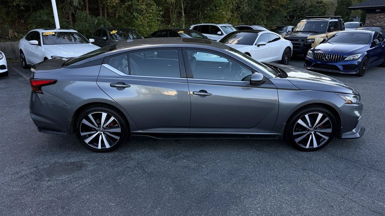 Used 2021 Nissan Altima 2.5 SR w/ SR Premium Package AWD/4WD image 20