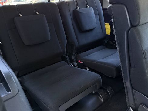 Used 2016 Toyota 4Runner SR5 AWD/4WD image 17