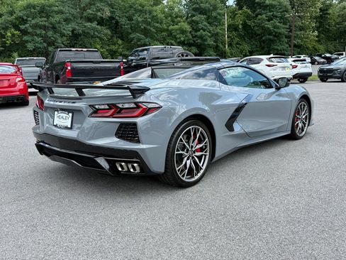 Used 2025 Chevrolet Corvette Stingray Preferred Conv w/ Z51 Performance Package RWD image 6