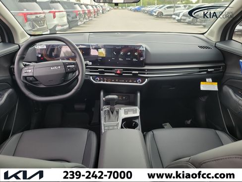 New 2026 Kia Sportage EX FWD image 15