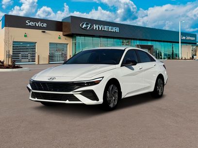New 2025 Hyundai Elantra SEL