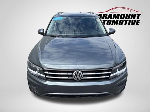 Used 2020 Volkswagen Tiguan SEL AWD/4WD image 2