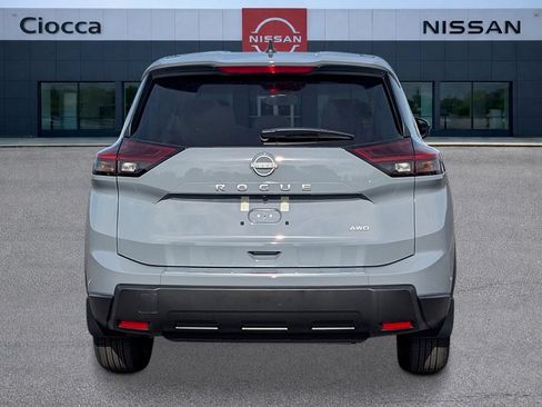 New 2026 Nissan Rogue SV w/ Cold Weather Package AWD/4WD image 4