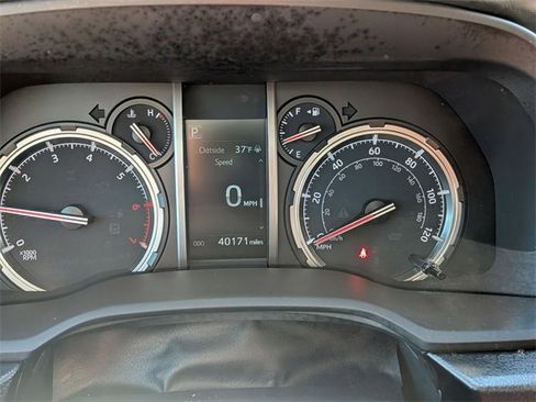 Used 2021 Toyota 4Runner Venture image 18