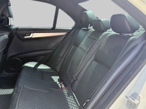 Used 2012 Mercedes-Benz C 250 Sedan image 10