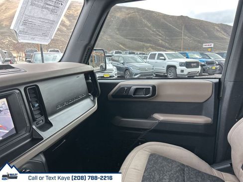 Used 2021 Ford Bronco Wildtrak image 39