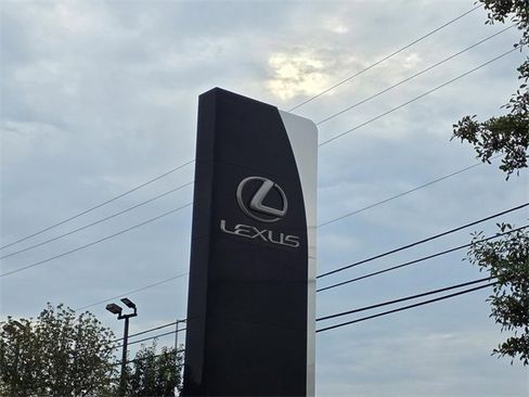Used 2014 Lexus LS 460 image 4