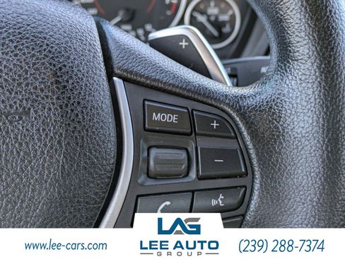 Used 2018 BMW 330i Sedan w/ Convenience Package image 19