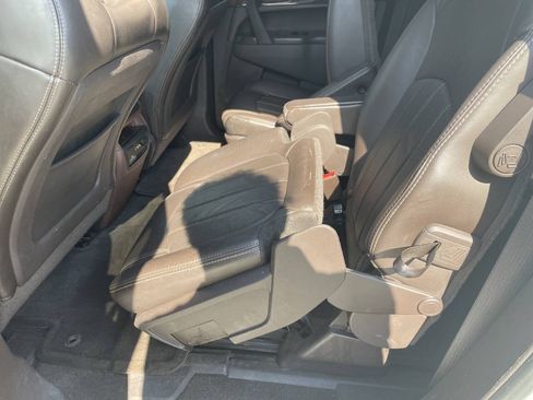 Used 2013 Buick Enclave Premium AWD/4WD image 29