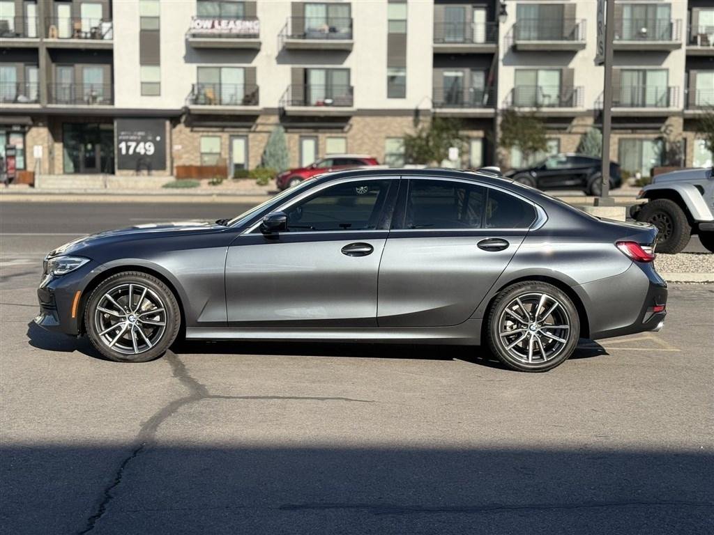 Used 2021 BMW 330i xDrive Sedan AWD/4WD image 4