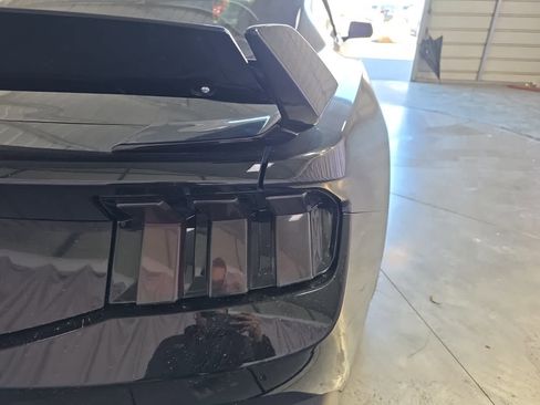 Used 2024 Ford Mustang GT Premium image 6