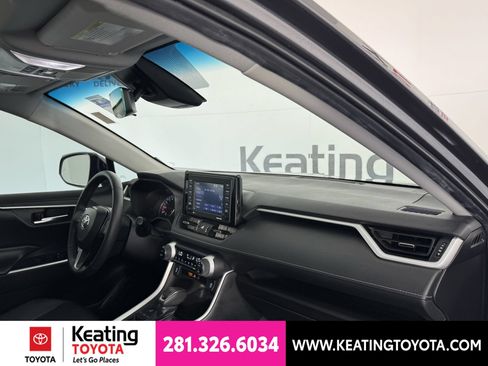 Used 2022 Toyota RAV4 XLE Premium FWD image 21