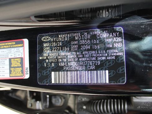 Used 2024 Hyundai Elantra SEL FWD image 44