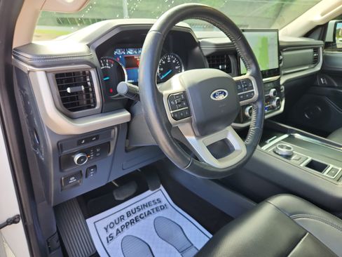 Used 2022 Ford Expedition Max XLT RWD image 26