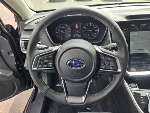 Used 2025 Subaru Outback Touring XT AWD/4WD image 34