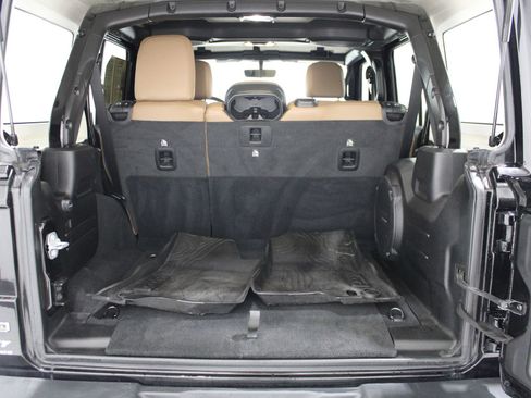 Used 2021 Jeep Wrangler Unlimited Sahara AWD/4WD image 20
