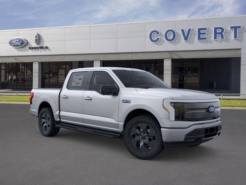 New 2025 Ford F150 Lightning Flash image 7