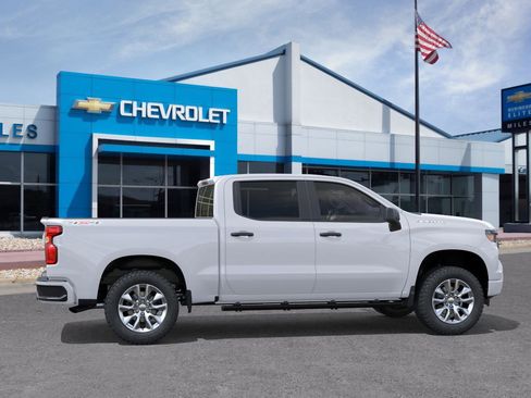 New 2026 Chevrolet Silverado 1500 Custom image 9