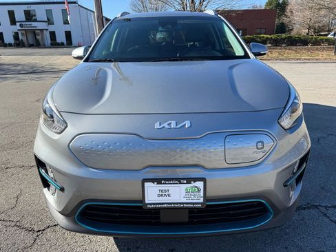 Used 2022 Kia Niro EX w/ Cold Weather Package image 9