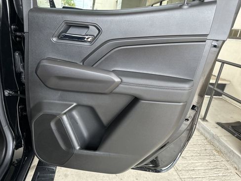 New 2026 GMC Canyon Elevation w/ Convenience Package image 32