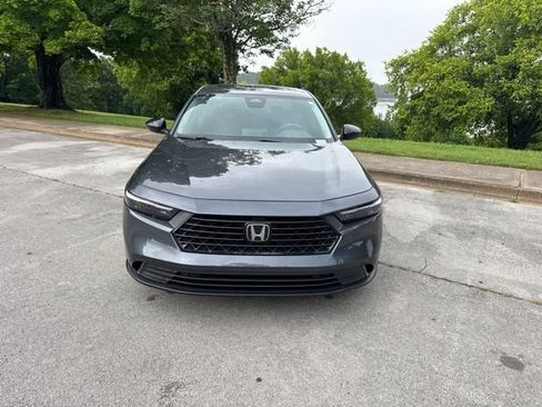 Used 2025 Honda Accord SE image 2