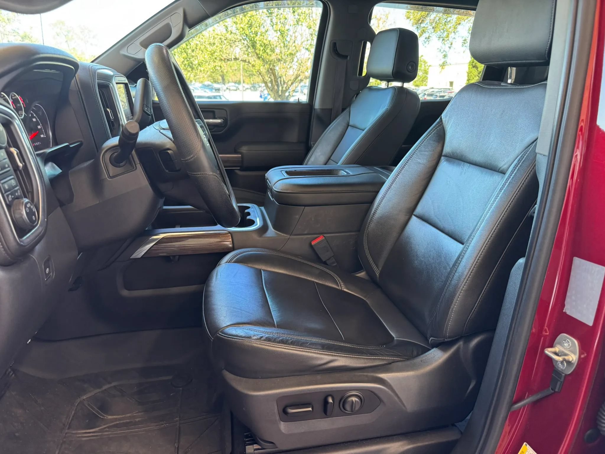 Used 2019 Chevrolet Silverado 1500 RST AWD/4WD image 14