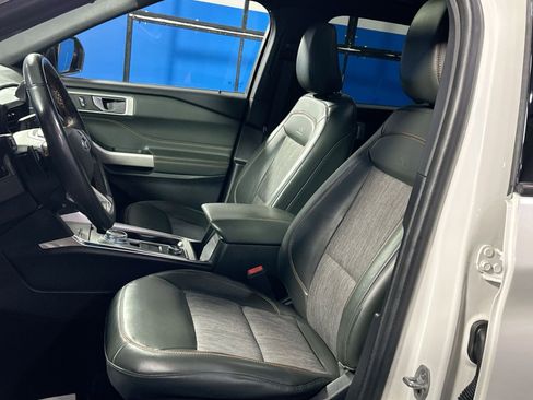 Used 2022 Ford Explorer Timberline image 11